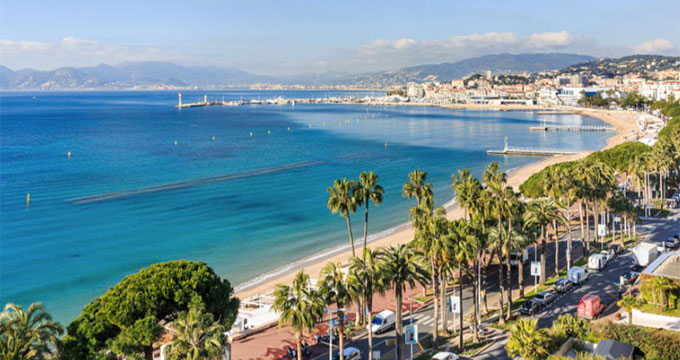 The beachfront at Cannes